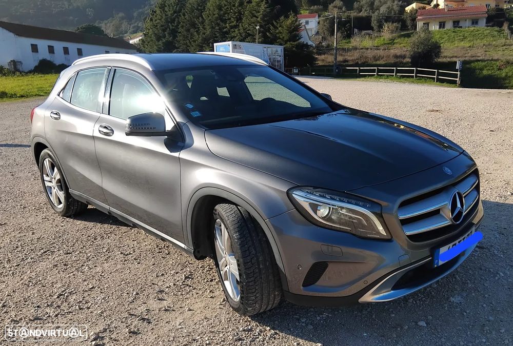 Mercedes-Benz GLA 220 d - 1