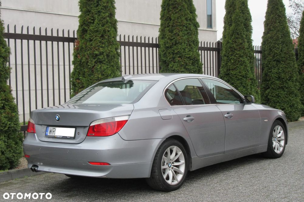 BMW Seria 5 520i - 8
