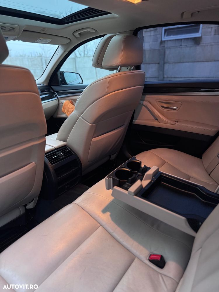 BMW Seria 5 525d xDrive Sport-Aut. Luxury Line - 20