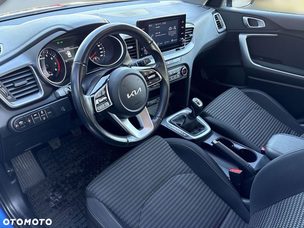 Kia Ceed - 9