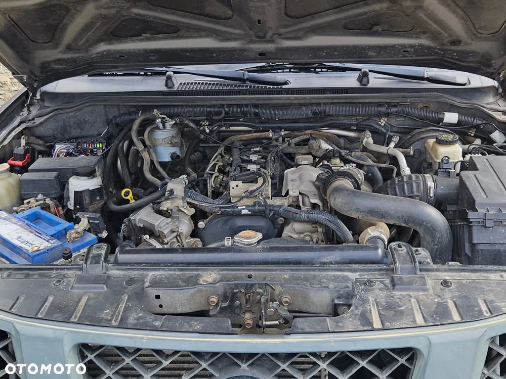 Nissan Navara 2.5 D EVO - 13