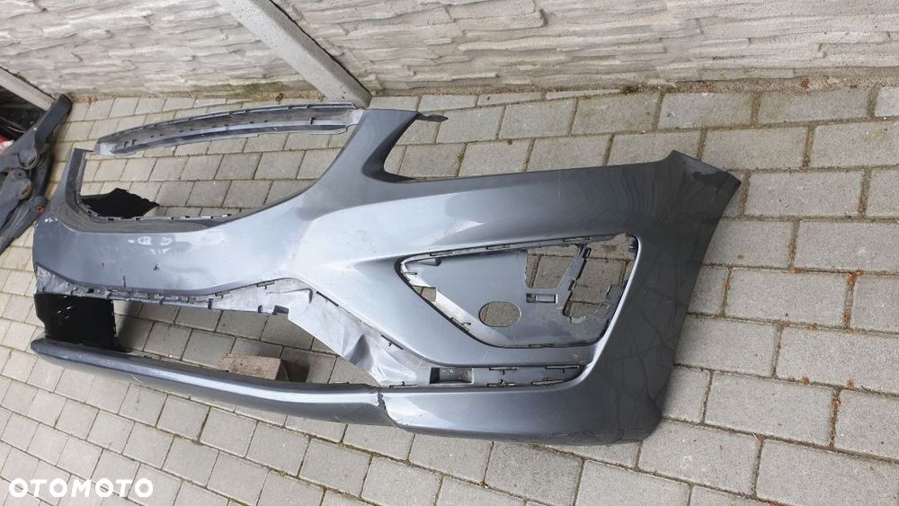Zderzak Volvo Xc60 R design  bez spryskow - 2