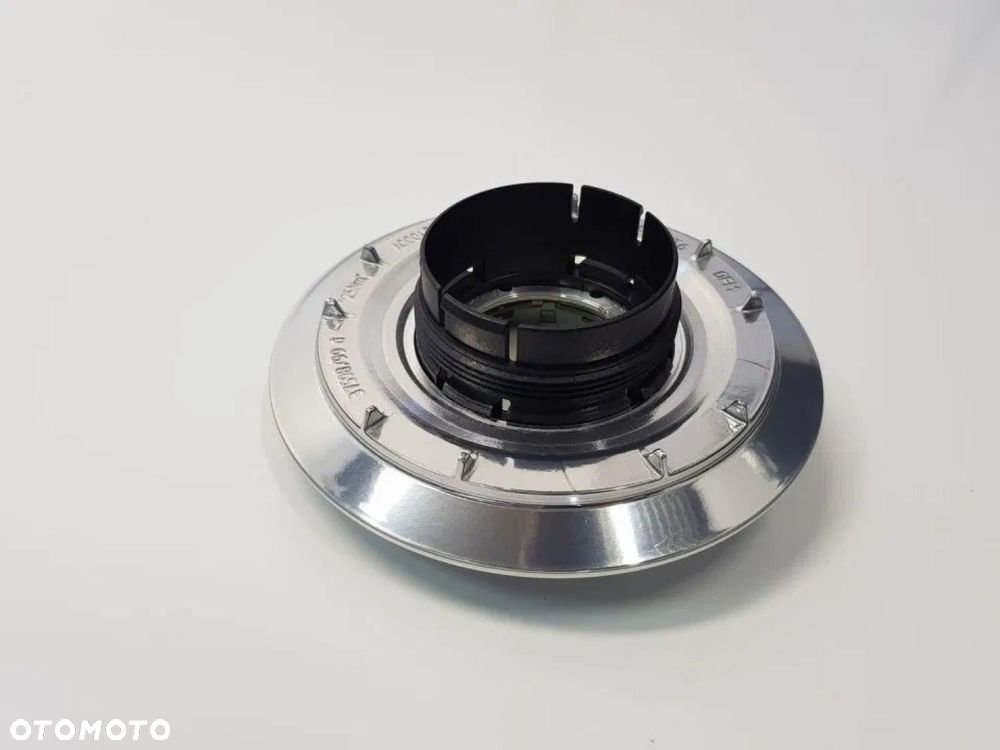 NOWY DEKIELEK FELGI MERCEDES C63 E63 AMG ORYGINAŁ - 2