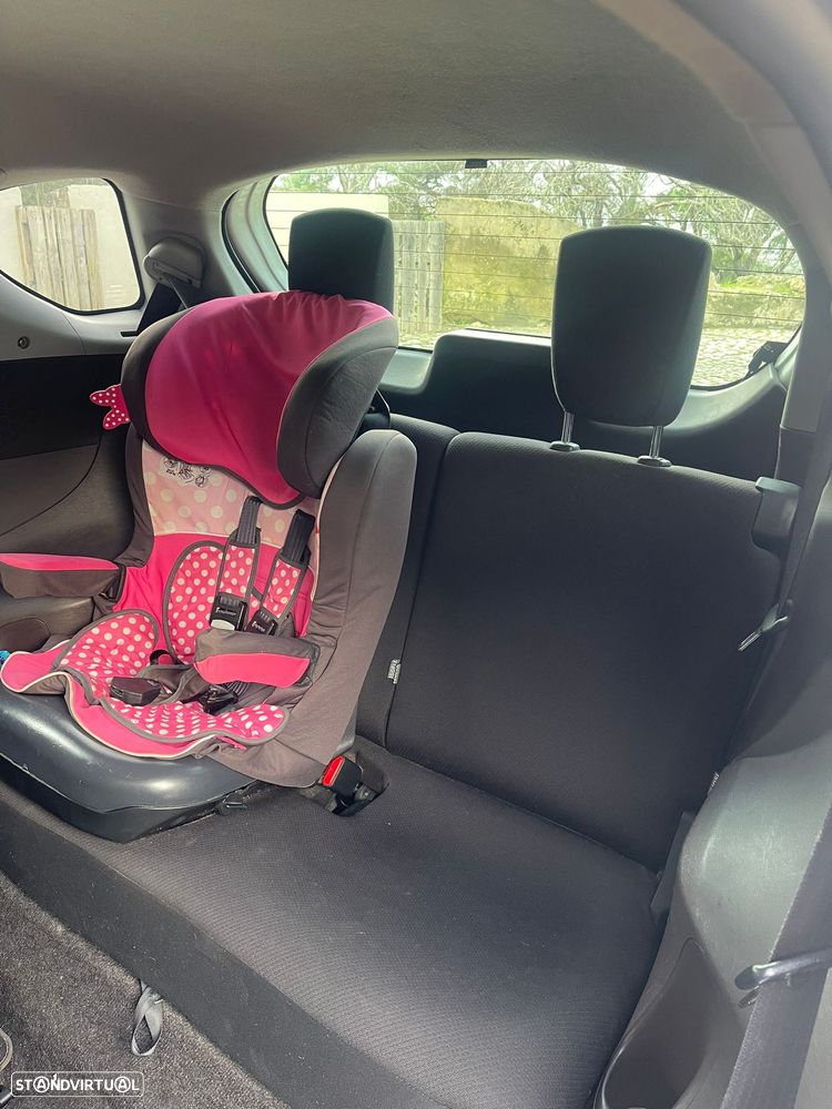 Toyota iQ 1.4 D-4D - 6