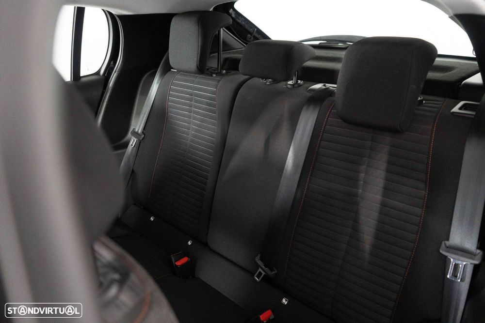 Peugeot 208 1.2 PureTech Active Pack - 11