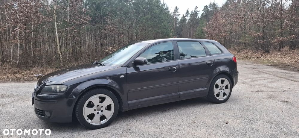 Audi A3 Sportback 2.0 TDI Ambiente - 2