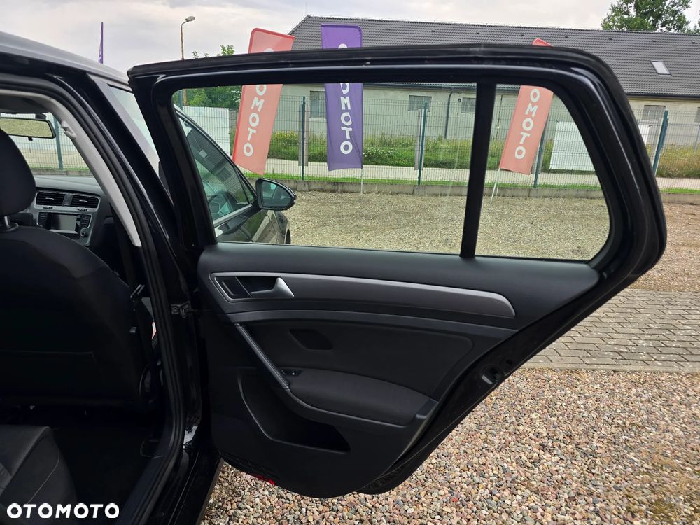 Volkswagen Golf 1.2 TSI BMT Trendline - 12