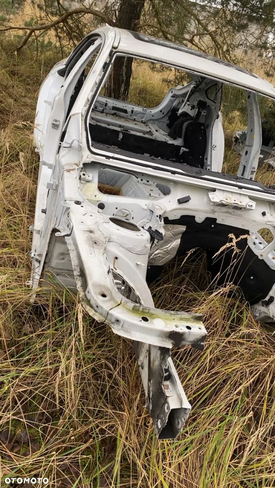 ĆWIARTKA PRZÓD PRAWY BMW F36 KOLOR A96 DŁUGA