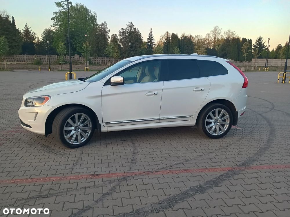 Volvo XC 60 - 24