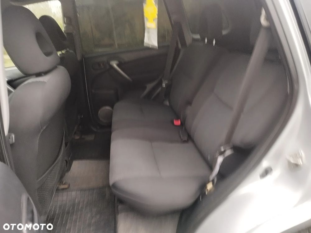 Toyota RAV4 2.0 VVT-i Sol - 38