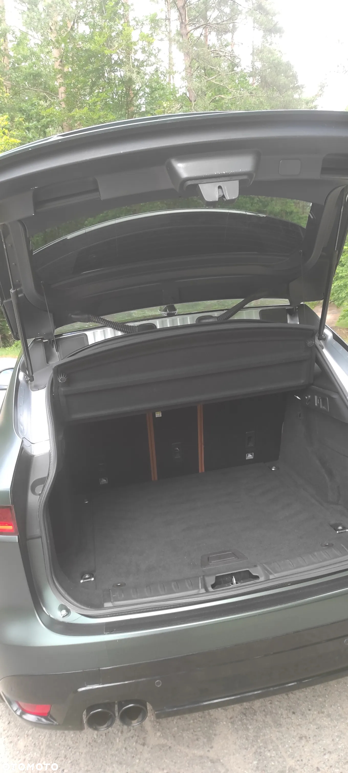 Jaguar F-Pace 2.0 i4D RWD Pure - 11