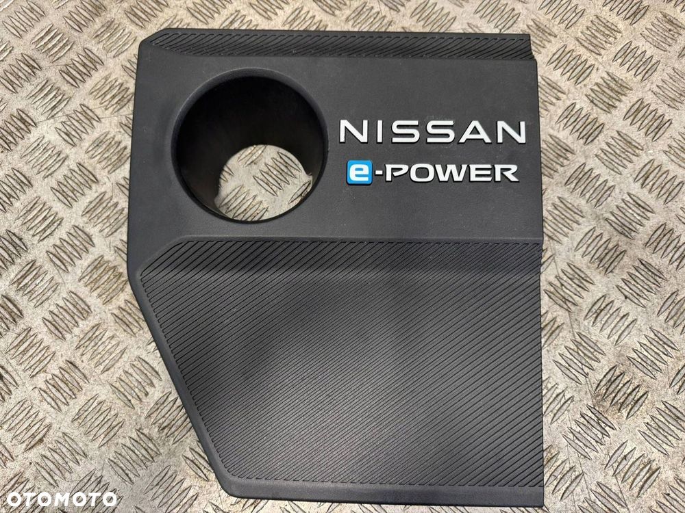 Nissan Qashqai III J12 2021-2025 1.5 VC-T Osłona górna silnika