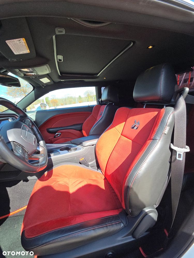 Dodge Challenger 6.4 Scat Pack Widebody - 23