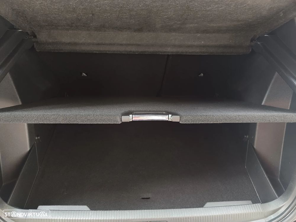 Peugeot 2008 1.2 PureTech Allure Pack - 37
