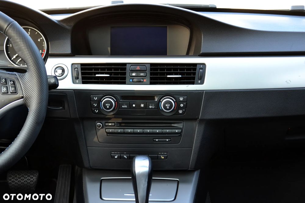 BMW Seria 3 320d DPF - 13