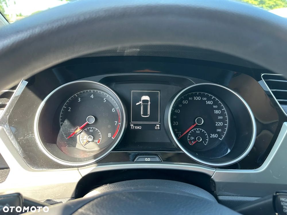 Volkswagen Touran 1.2 TSI (BlueMotion Technology) Trendline - 13