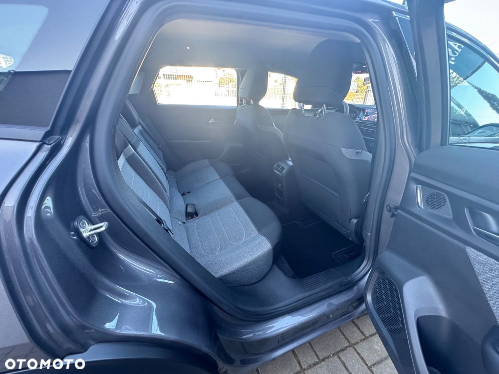 Citroën C5X 1.2 PureTech Feel Pack EAT8 - 26