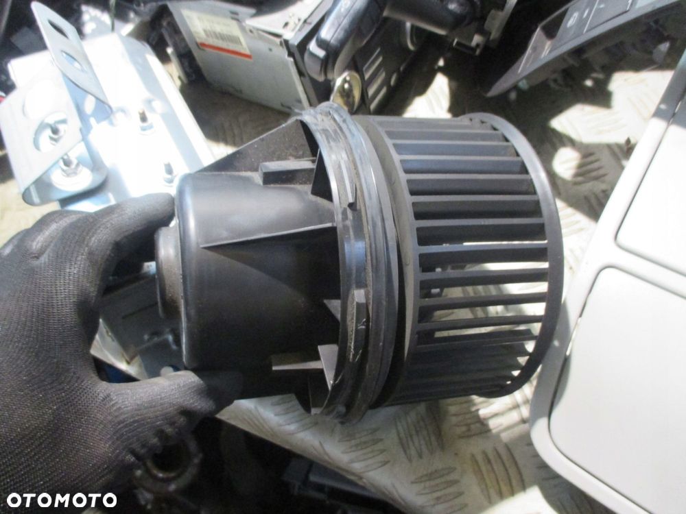 DMUCHAWA WENTYLATOR NAWIEWU FORD C-MAX I 3M5H-18456-AC - 3