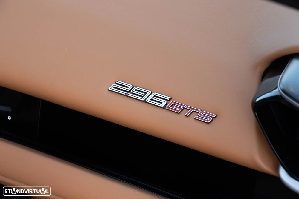 Ferrari 296 GTS Spider - 32