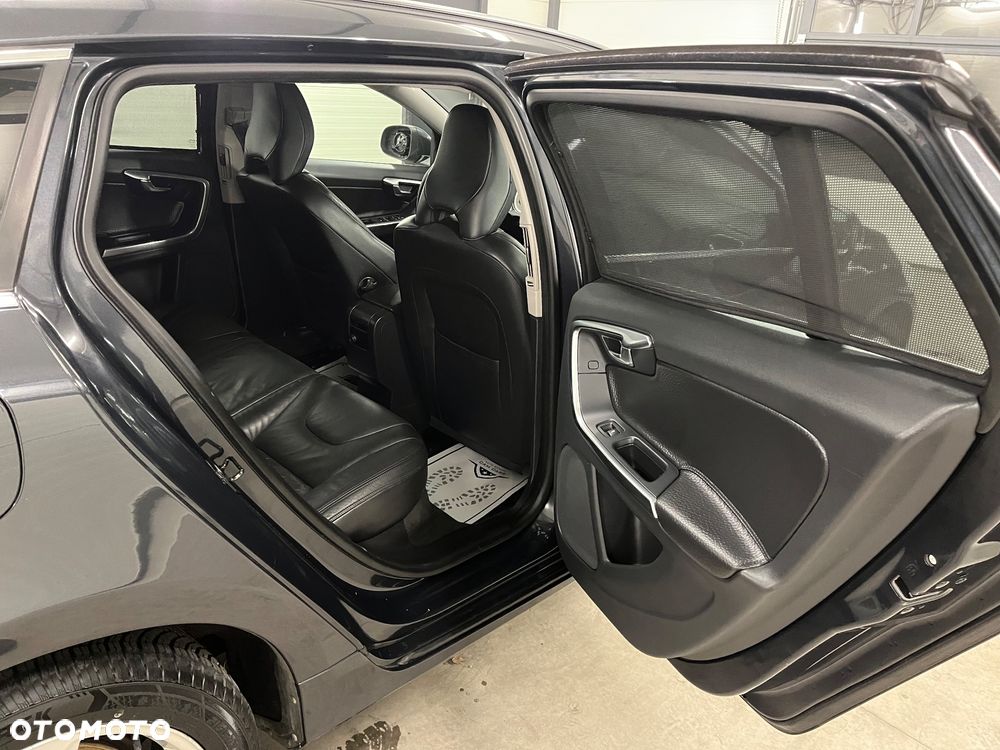 Volvo V60 DRIVe Momentum - 17