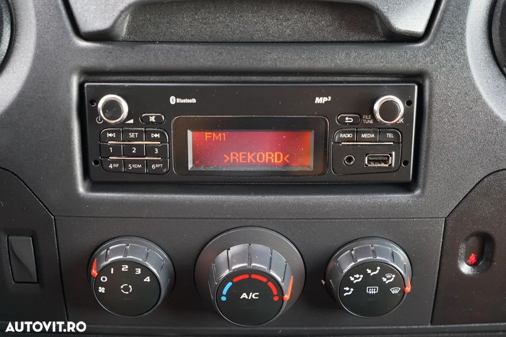 Renault MASTER / BASCULATOR SPATE / 3 LOCURI / DOUĂ TRANSMISII / MANUALĂ / IMPORTATĂ / - 35