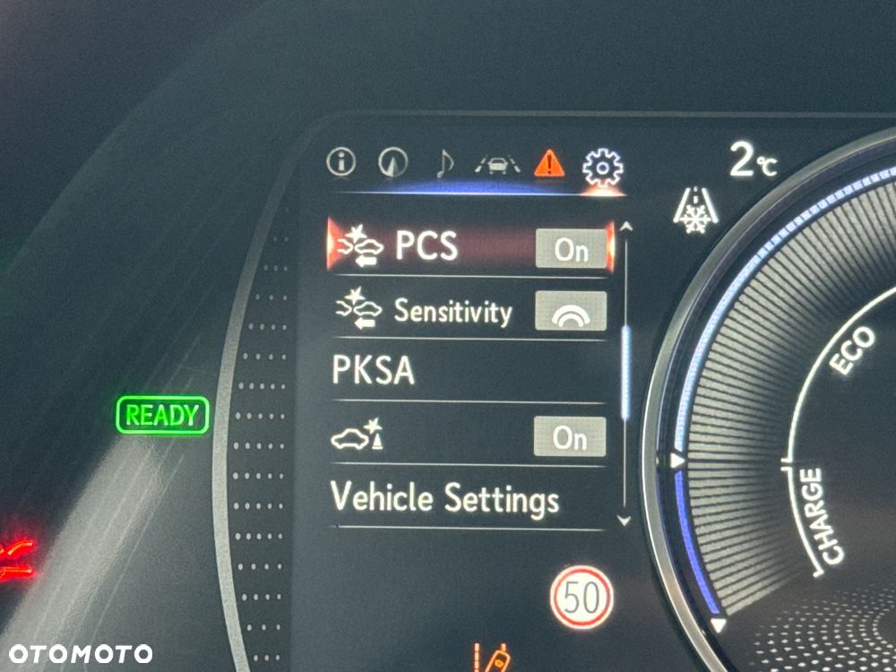 Lexus ES 300h Prestige - 37