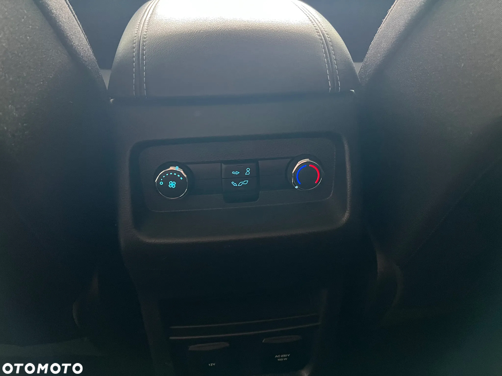 Ford Galaxy 2.0 EcoBlue Titanium - 36