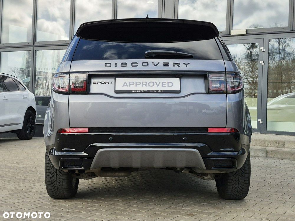 Land Rover Discovery Sport - 11