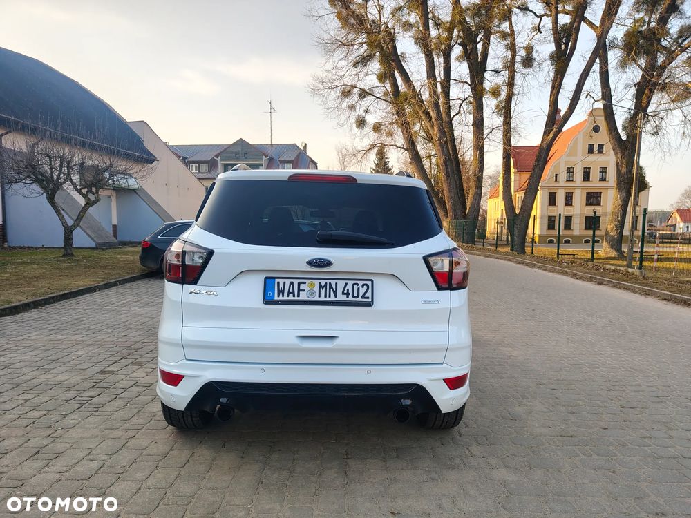 Ford Kuga 1.5 EcoBoost 2x4 ST-Line - 21