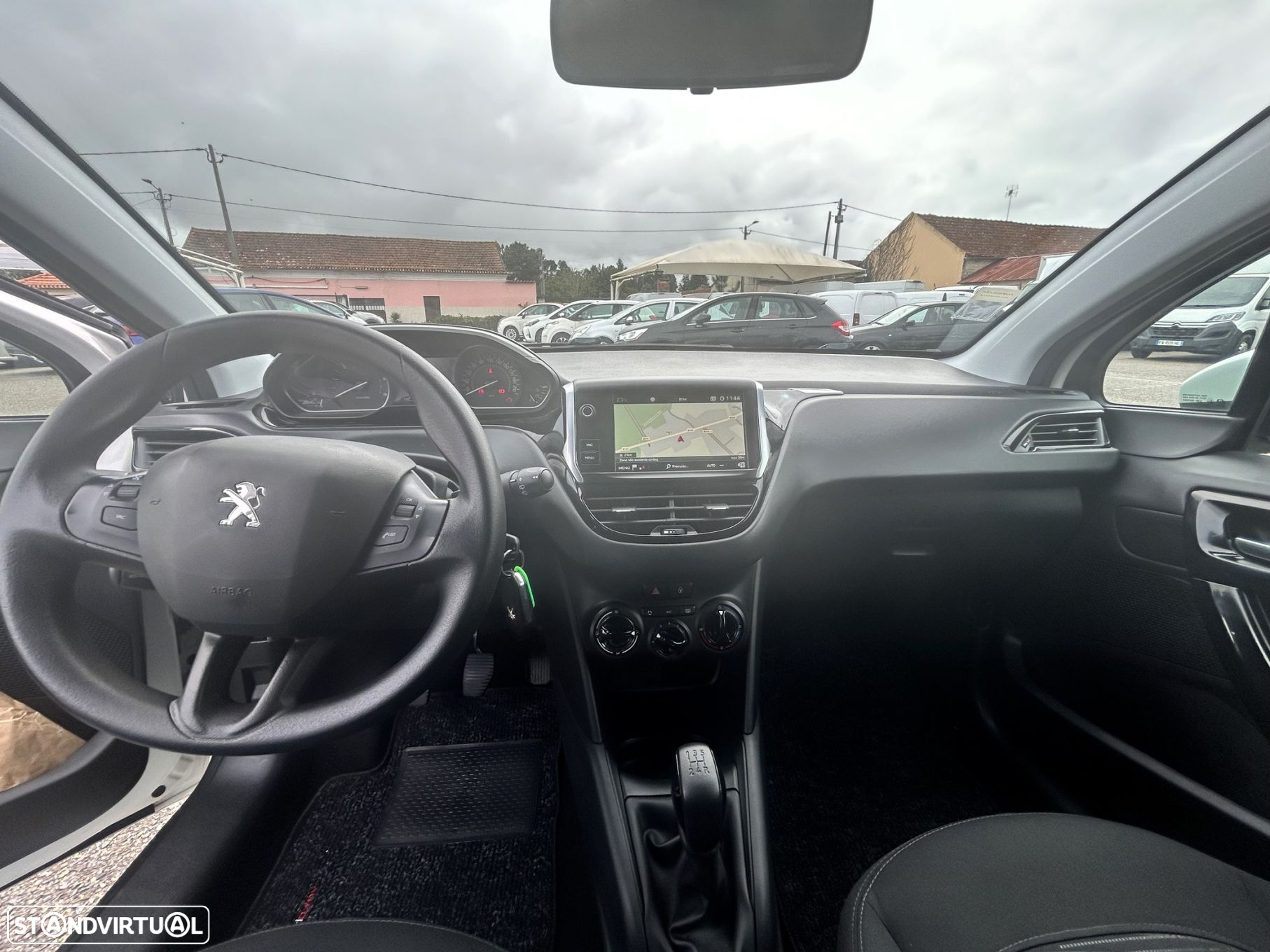 Peugeot 208 1.5 BLUEHDI VAN GPS - 16
