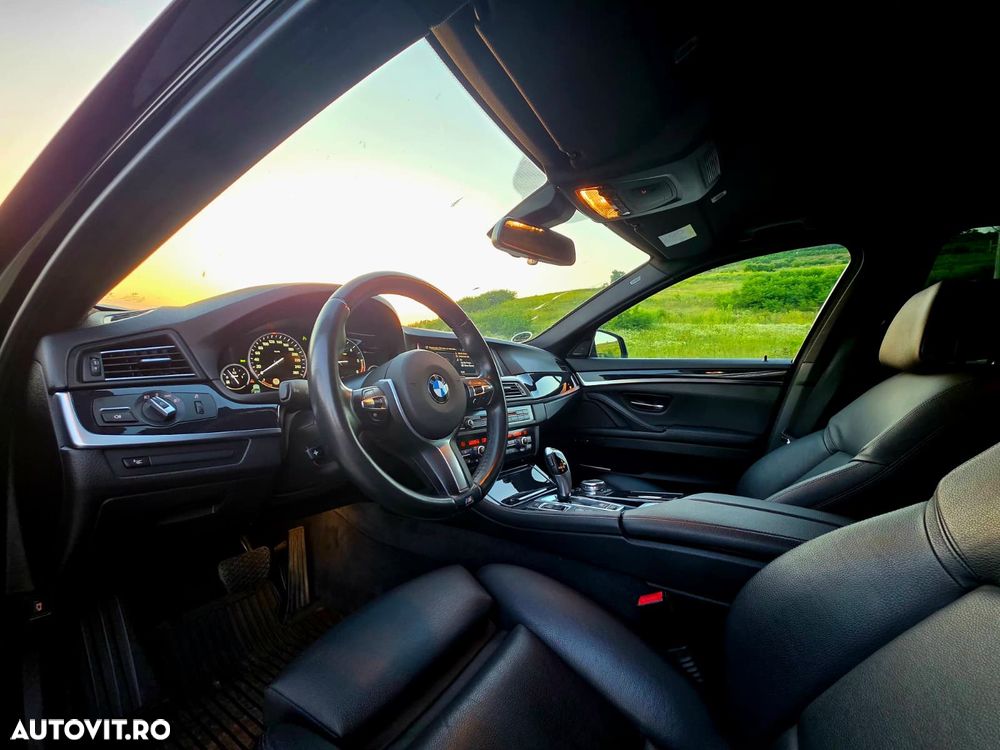 BMW Seria 5 520d xDrive AT - 12