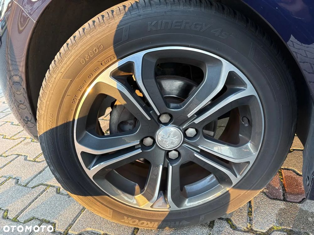 Peugeot 208 82 VTI Allure - 28