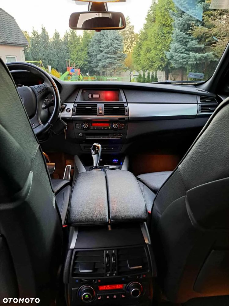 BMW X5 3.0sd xDrive - 9