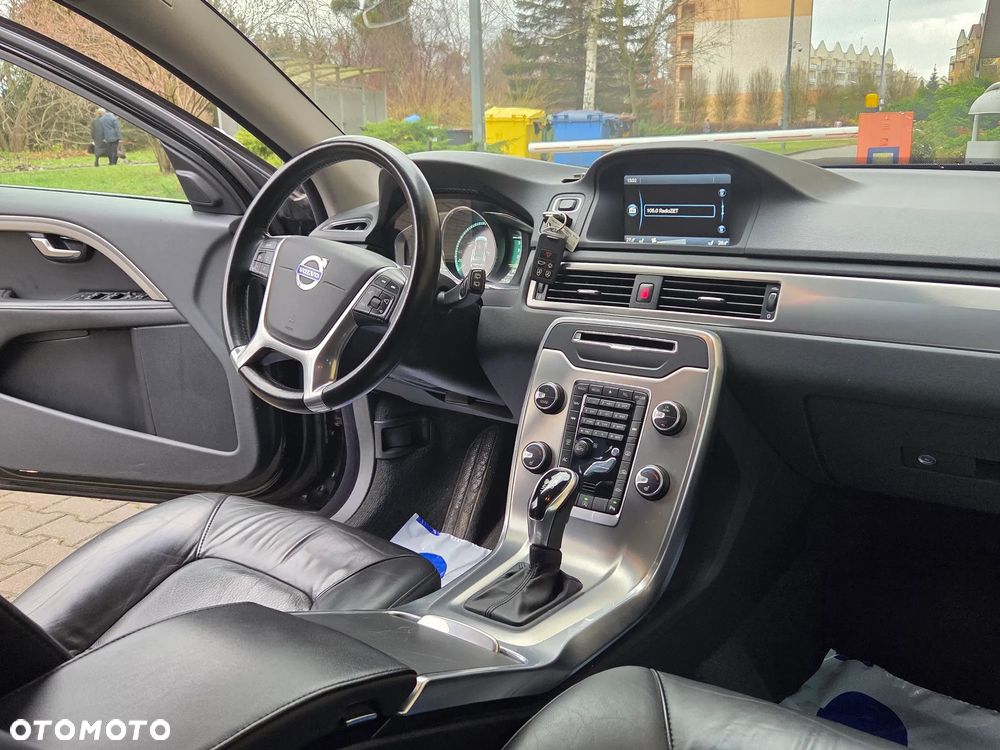 Volvo V70 D4 Geartronic Summum - 34