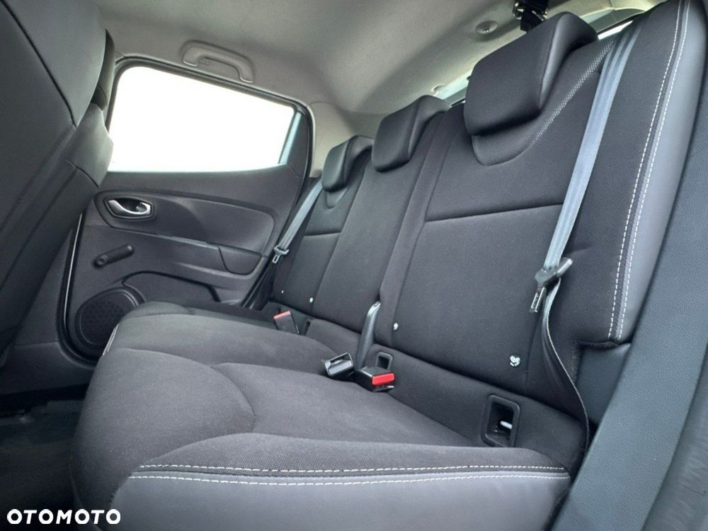 Renault Clio - 16