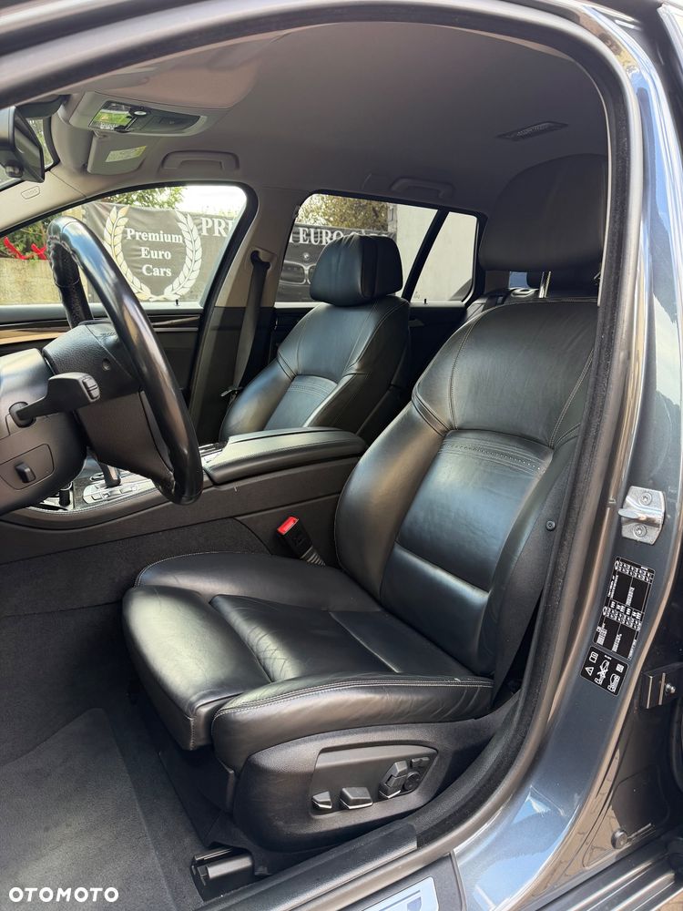 BMW Seria 5 525d xDrive Luxury Line - 20
