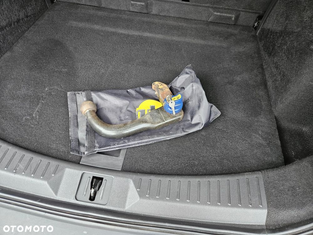 Ford Kuga 2.0 TDCi 4x4 Titanium - 18