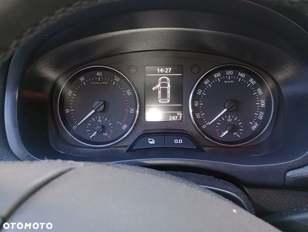 Skoda Roomster 1.2 TSI Ambition - 9