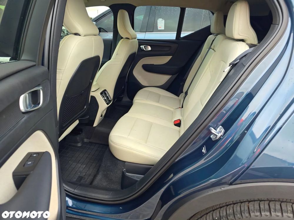 Volvo XC 40 T5 AWD Geartronic Inscription - 12