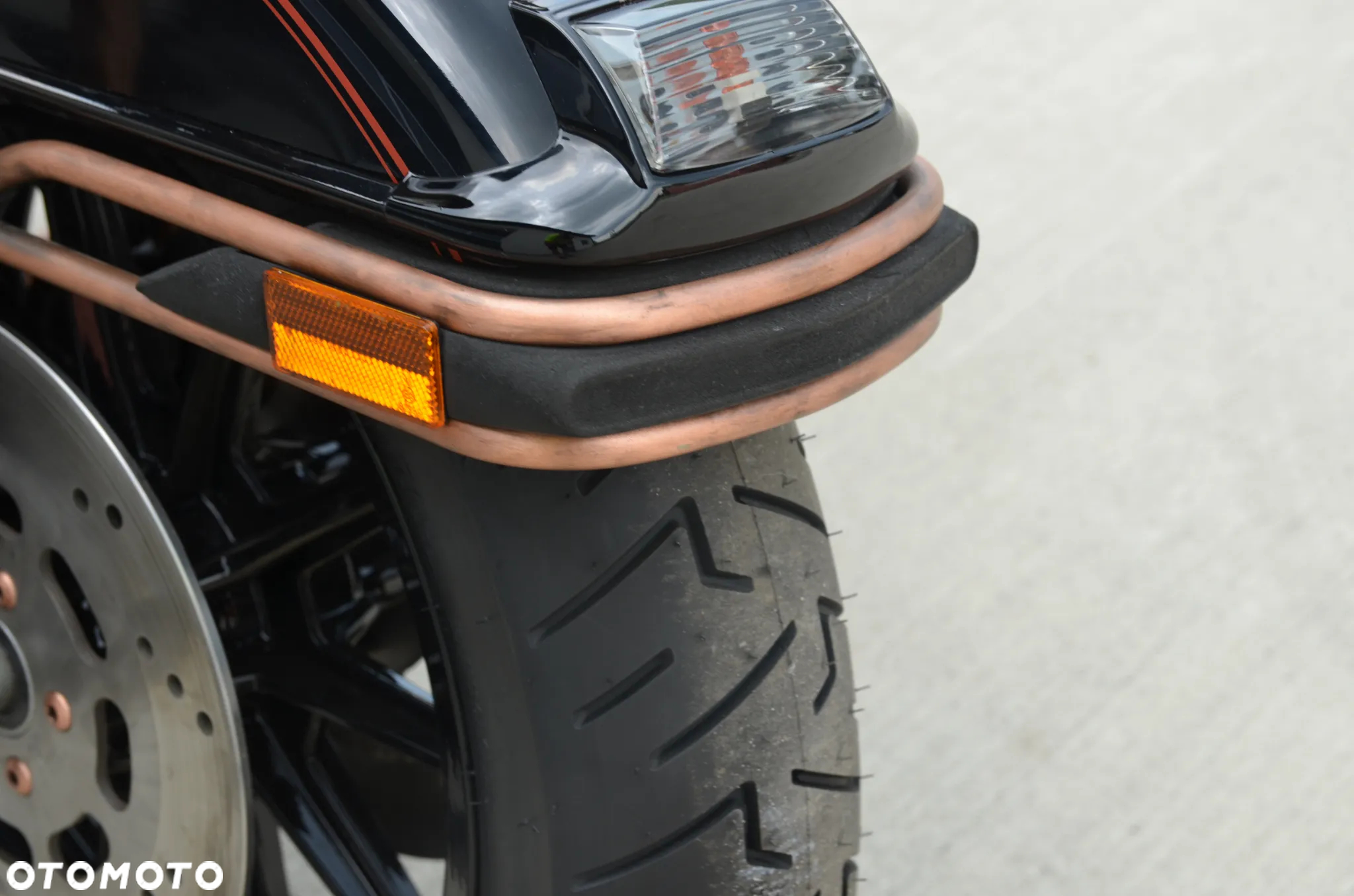 Harley-Davidson FLH Electra Glide - 15