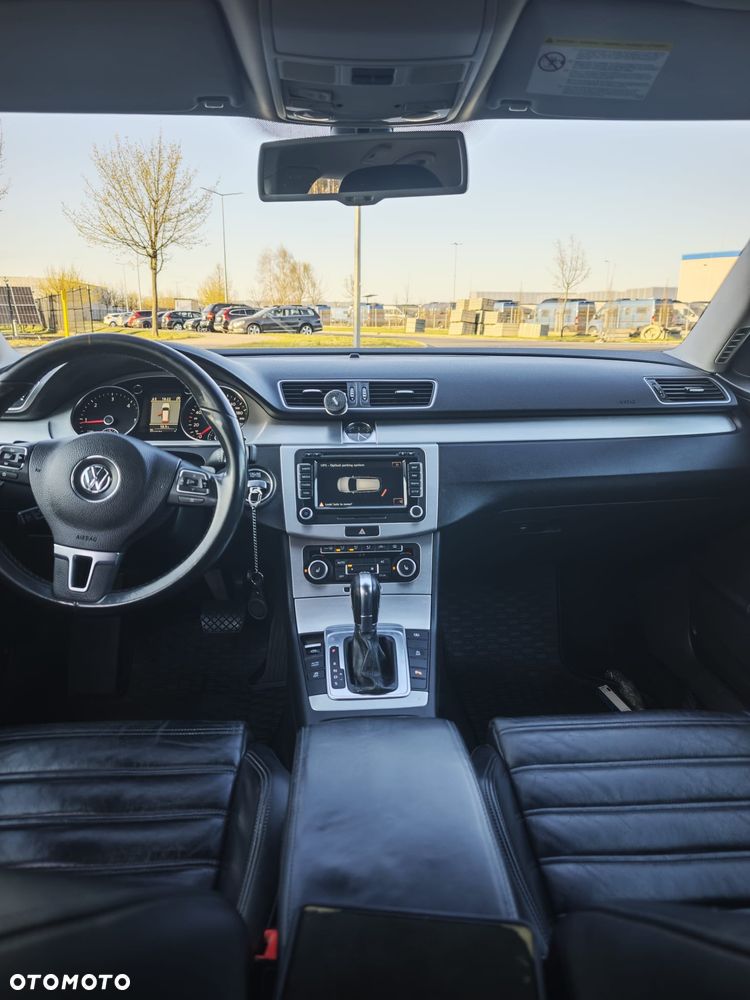 Volkswagen Passat 2.0 TDI DPF DSG Highline - 9