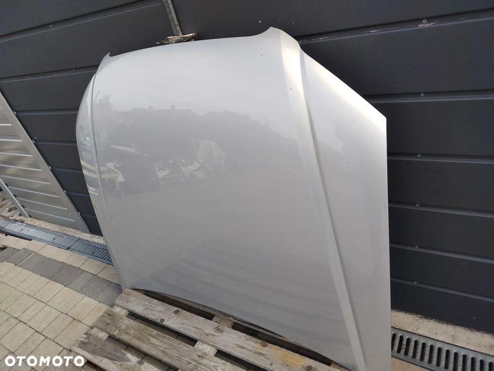 Audi A4 B7 maska przednia LY7W - 4