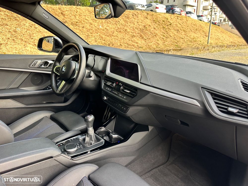 BMW 116 d Pack Desportivo M - 37