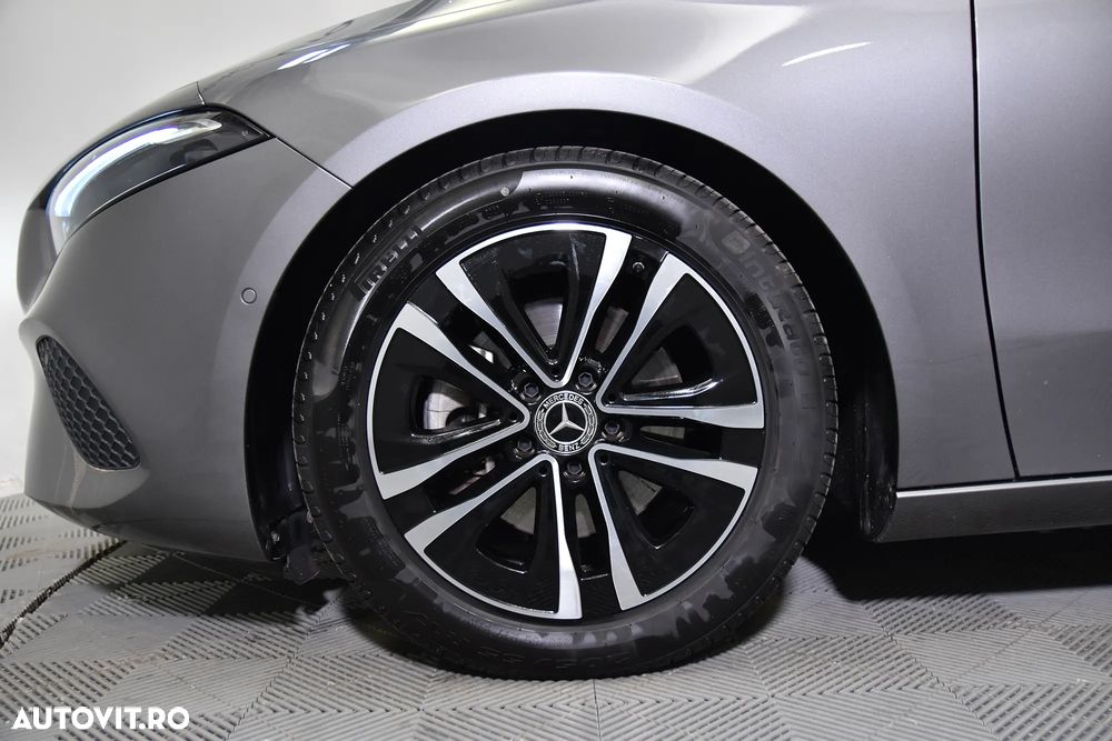 Mercedes-Benz A 180 MHEV 7G-DCT - 13