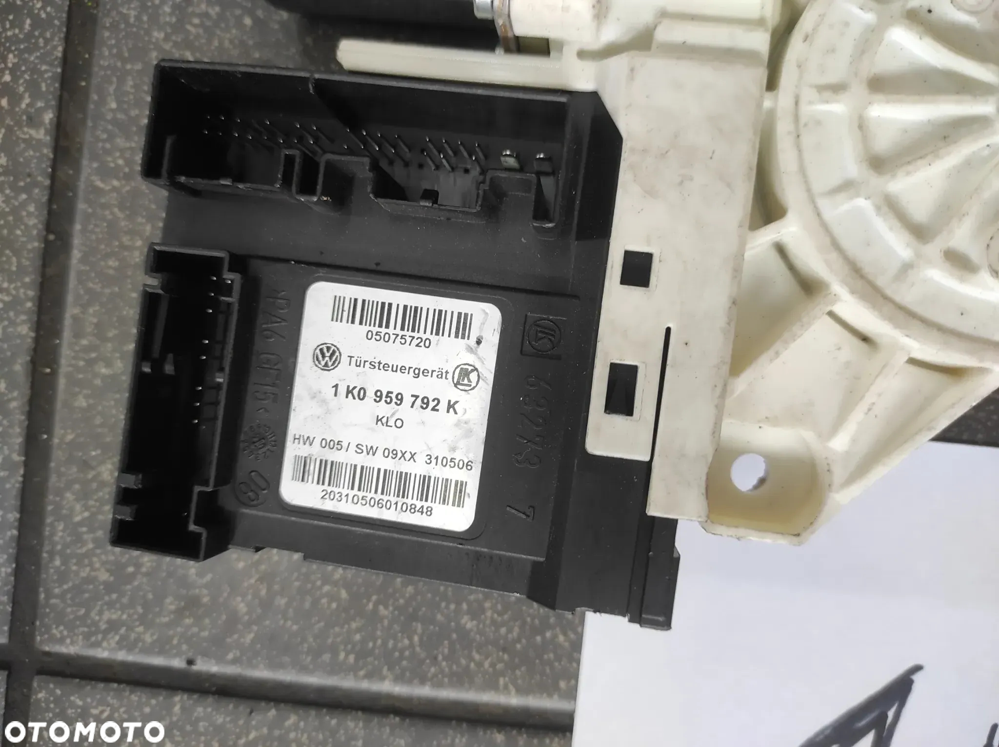 MODUŁ STEROWNIK DRZWI PASAŻERA VW AUDI SEAT SKODA 1K0959792D 1K0959792H 1K0959792L 1K0959792G 1K0959792Q 1K0959792P 1K0959792M 1K0959792N 1K0959792K 1K0959792J 1K0959792A 1K0959792C WYSYŁKA !!!!! - 11