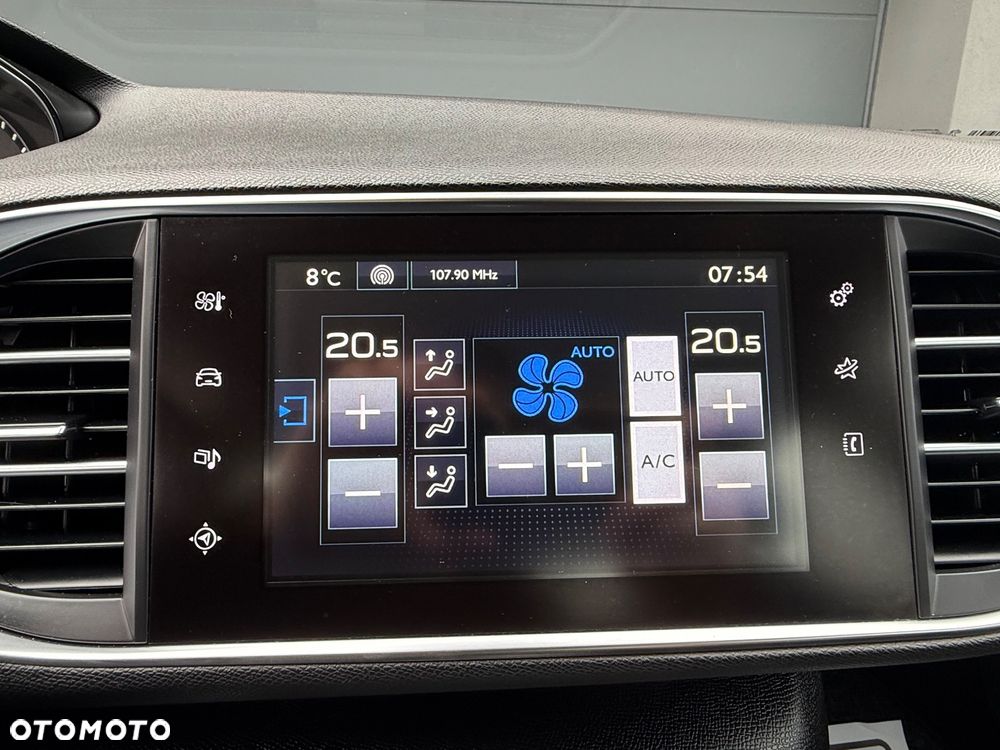 Peugeot 308 1.6 e-HDi Allure S&S - 20