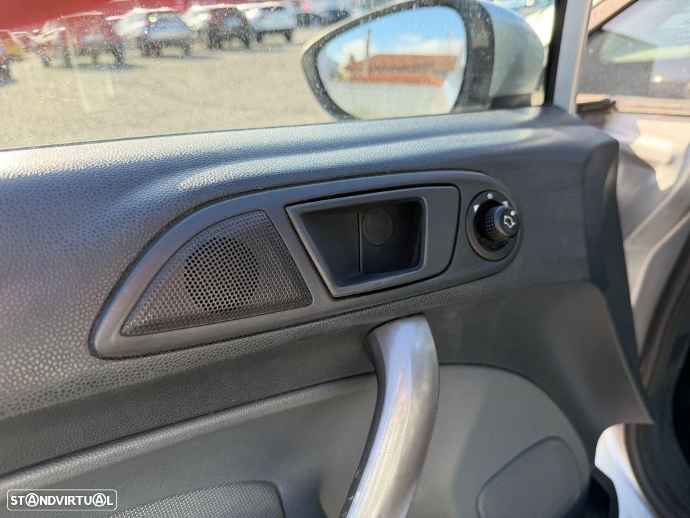 Ford Fiesta 1.5 TDCi Trend - 16