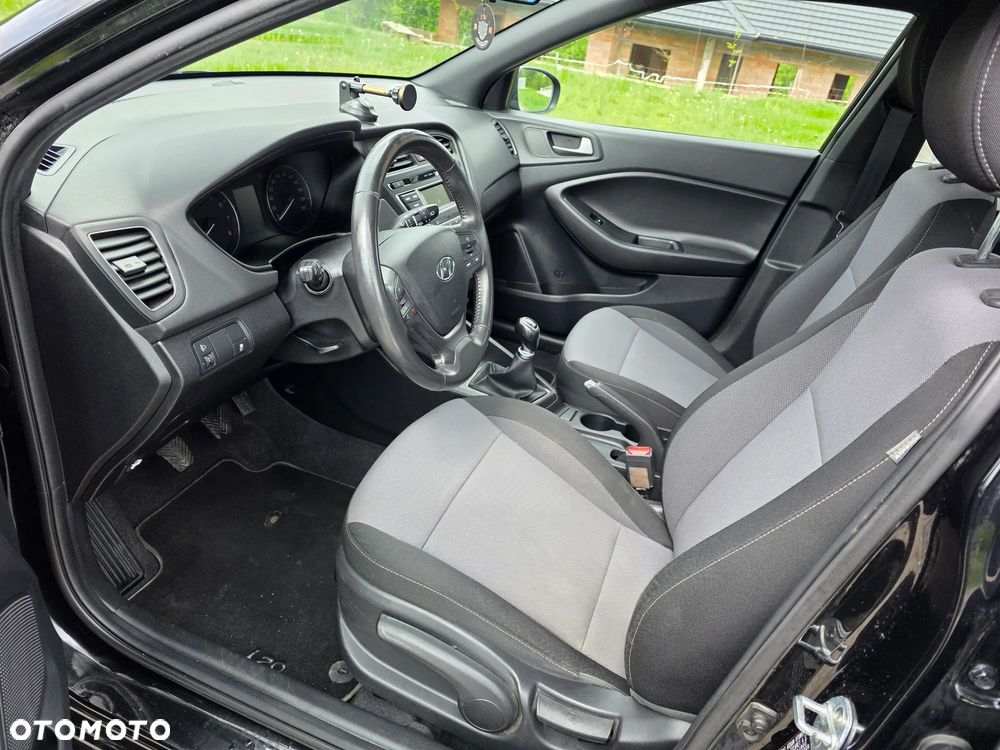Hyundai i20 1.2 - 7