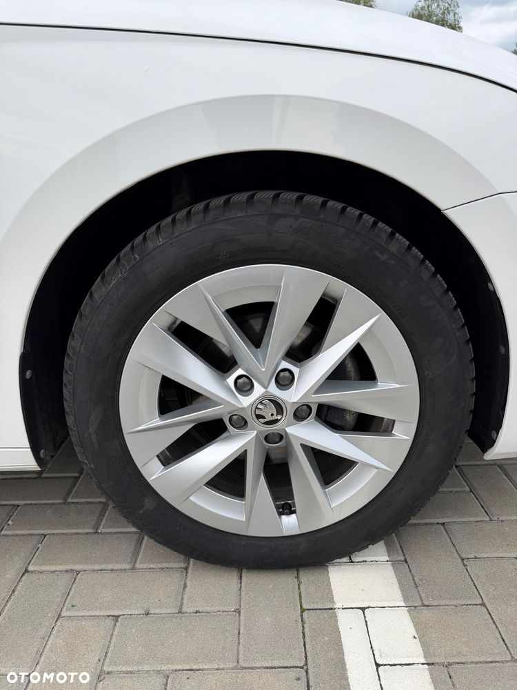 Skoda Octavia 1.5 TSI ACT Ambition - 8