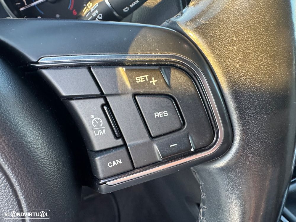 Jaguar F-Pace 2.0 i4D Prestige AWD - 19